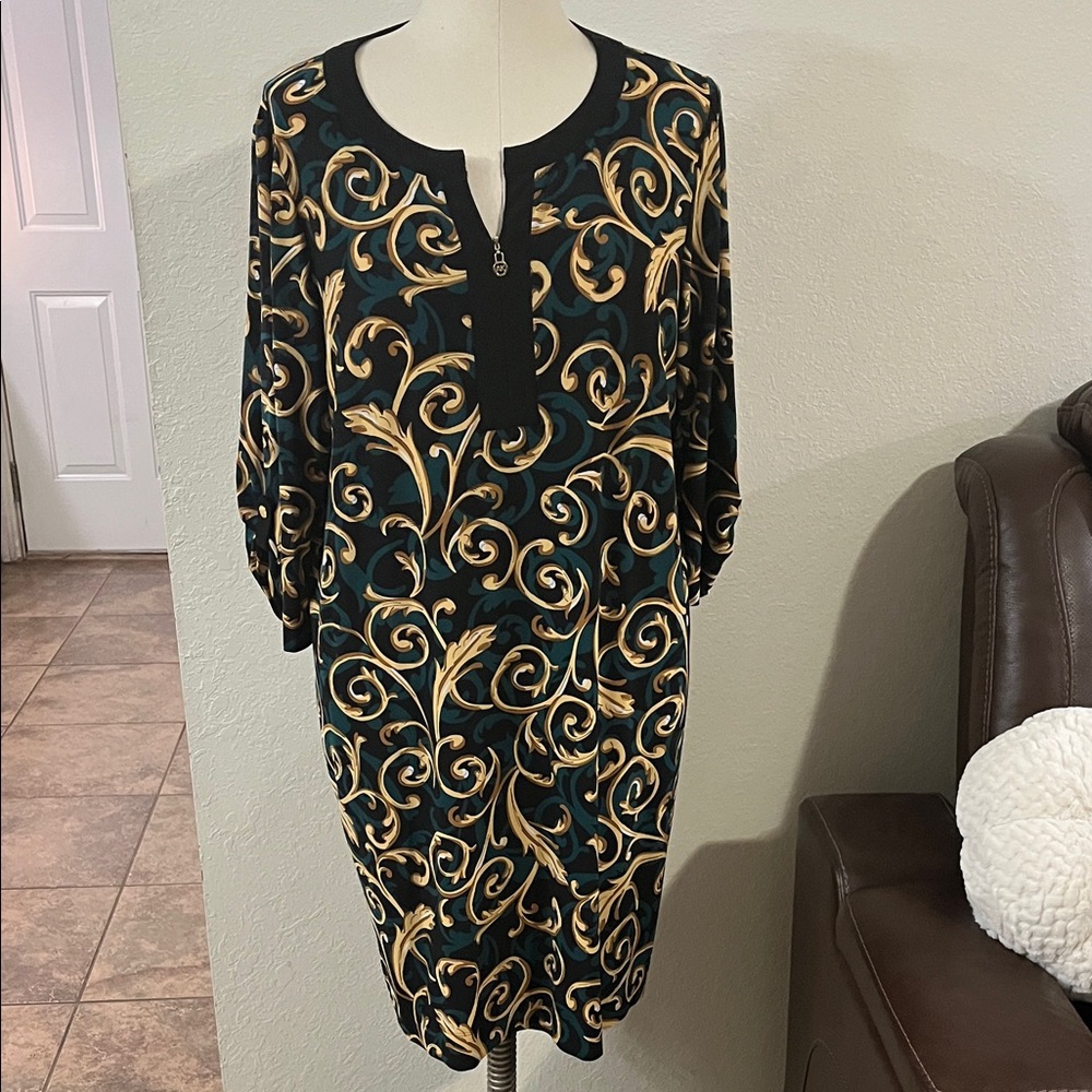 Anne Klein Black Green and Gold Scroll Dress